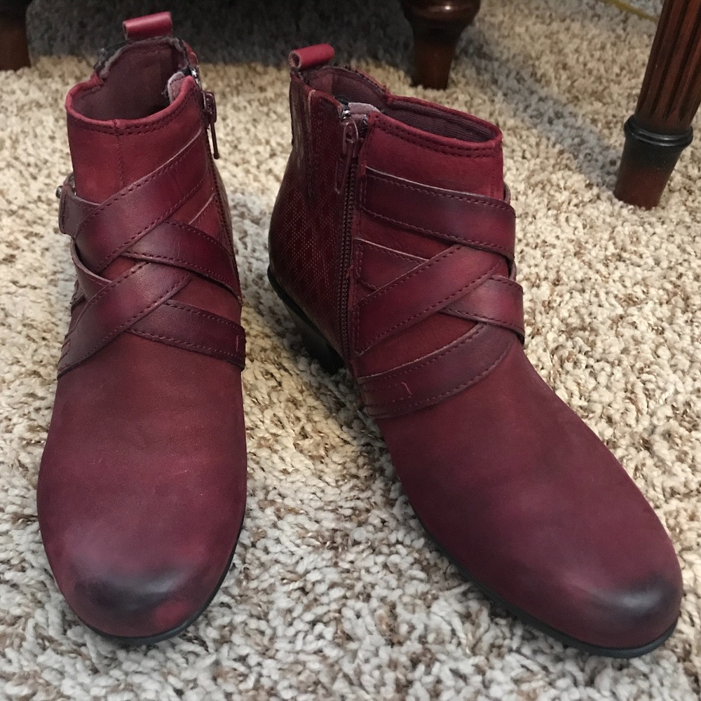 Earth Emerald Burgundy Ankle Booties